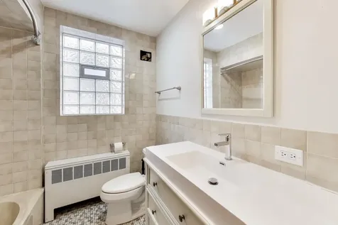 6503 North Maplewood Avenue Chicago IL 60645