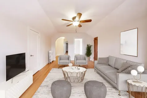 6503 North Maplewood Avenue Chicago IL 60645