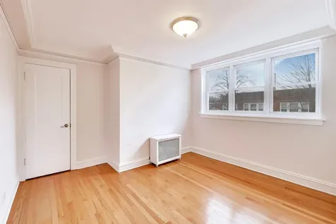 6503 North Maplewood Avenue Chicago IL 60645
