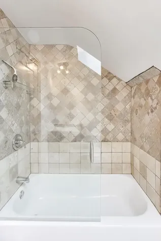 6503 North Maplewood Avenue Chicago IL 60645