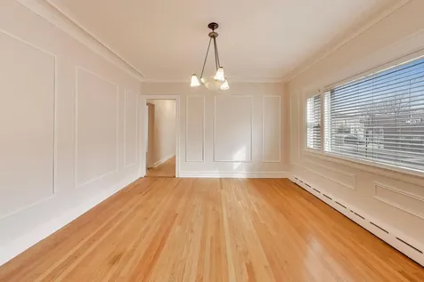 6503 North Maplewood Avenue Chicago IL 60645