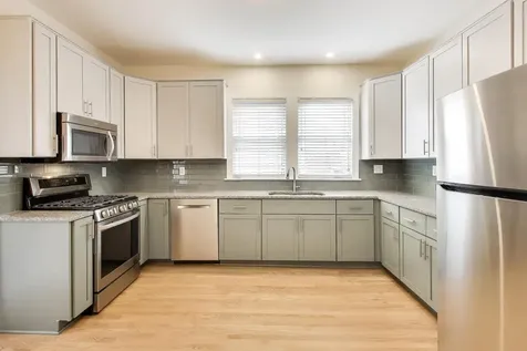 6503 North Maplewood Avenue Chicago IL 60645