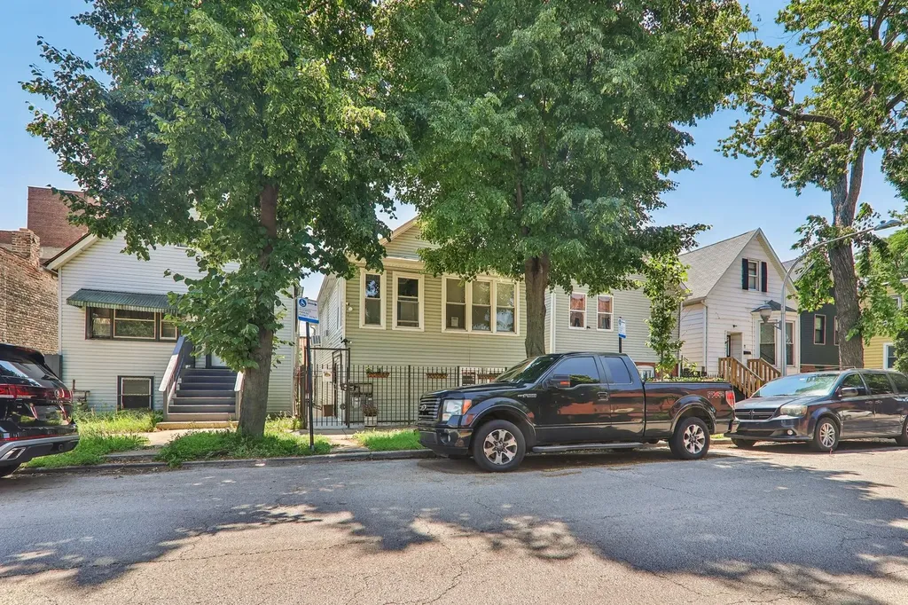 4425 West Carroll Avenue Chicago IL 60624
