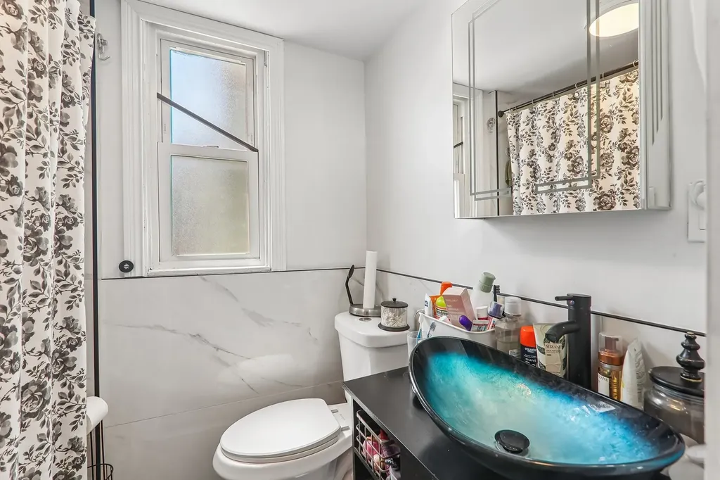 4425 West Carroll Avenue Chicago IL 60624