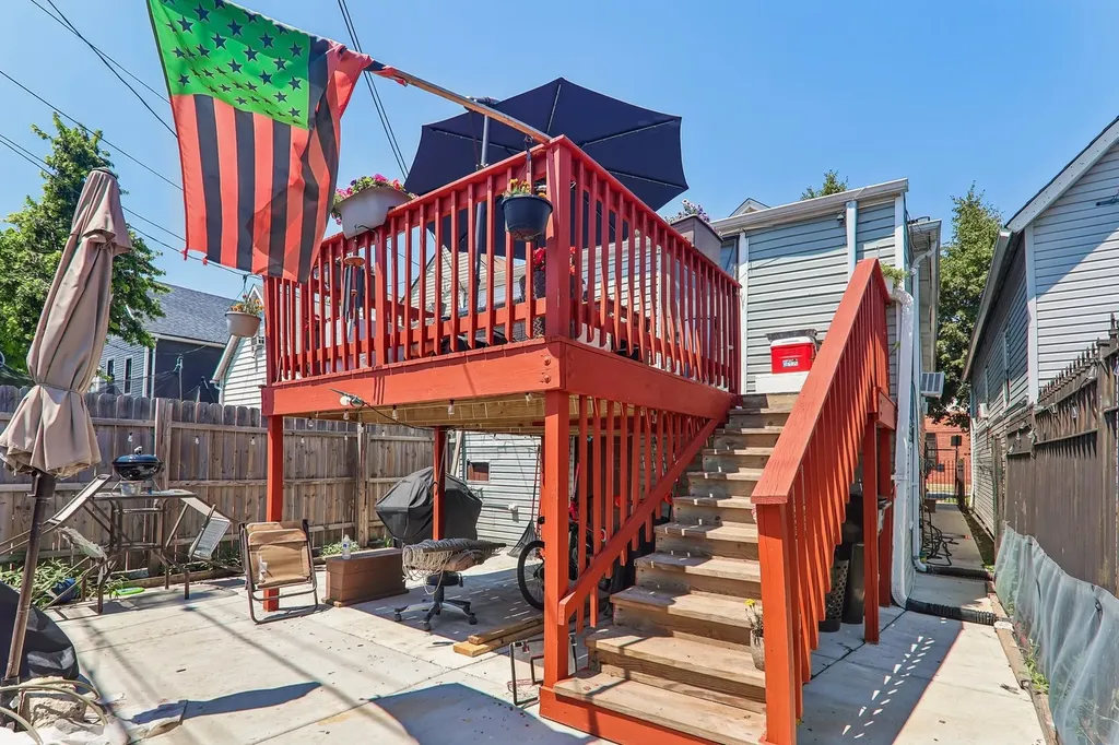 4425 West Carroll Avenue Chicago IL 60624