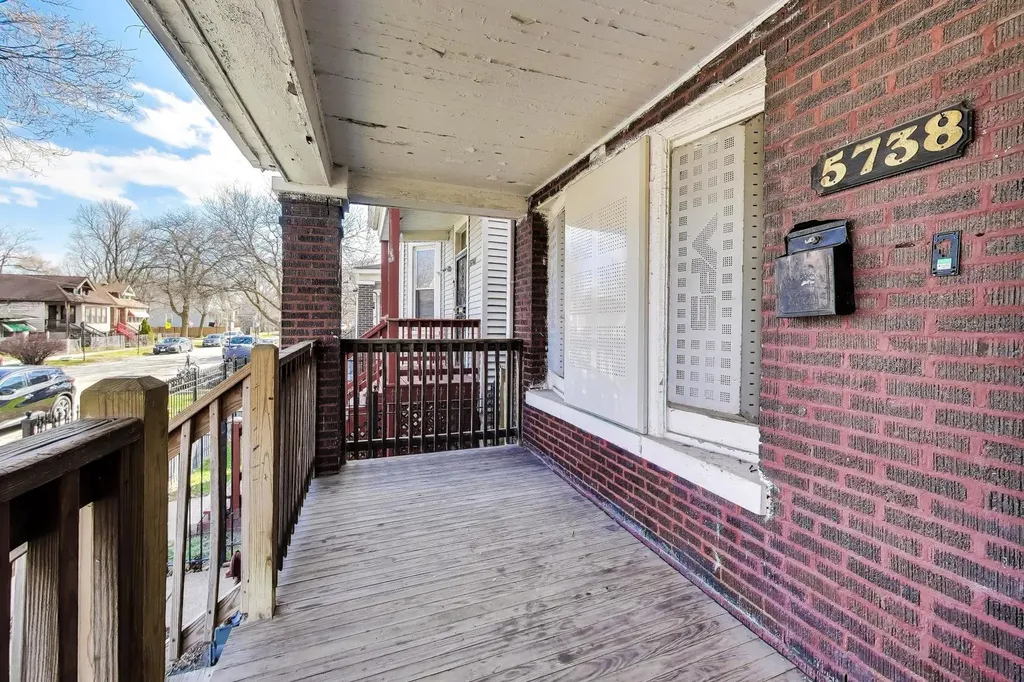 5738 South Ada Street Chicago IL 60636