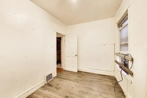 5738 South Ada Street Chicago IL 60636