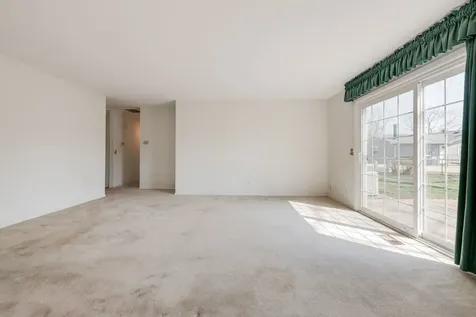 4 Barclay Court Montgomery IL 60538