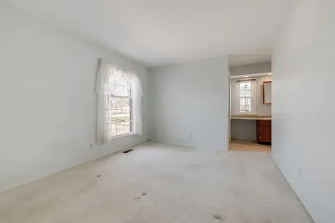 4 Barclay Court Montgomery IL 60538