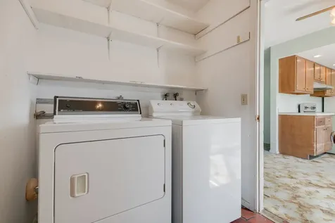 4 Barclay Court Montgomery IL 60538