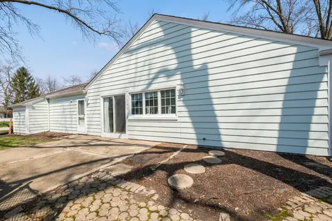 4 Barclay Court Montgomery IL 60538