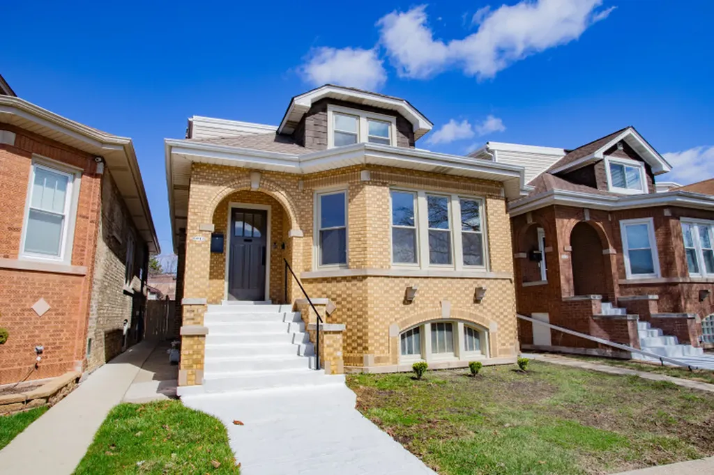 6018 West School Street Chicago IL 60634
