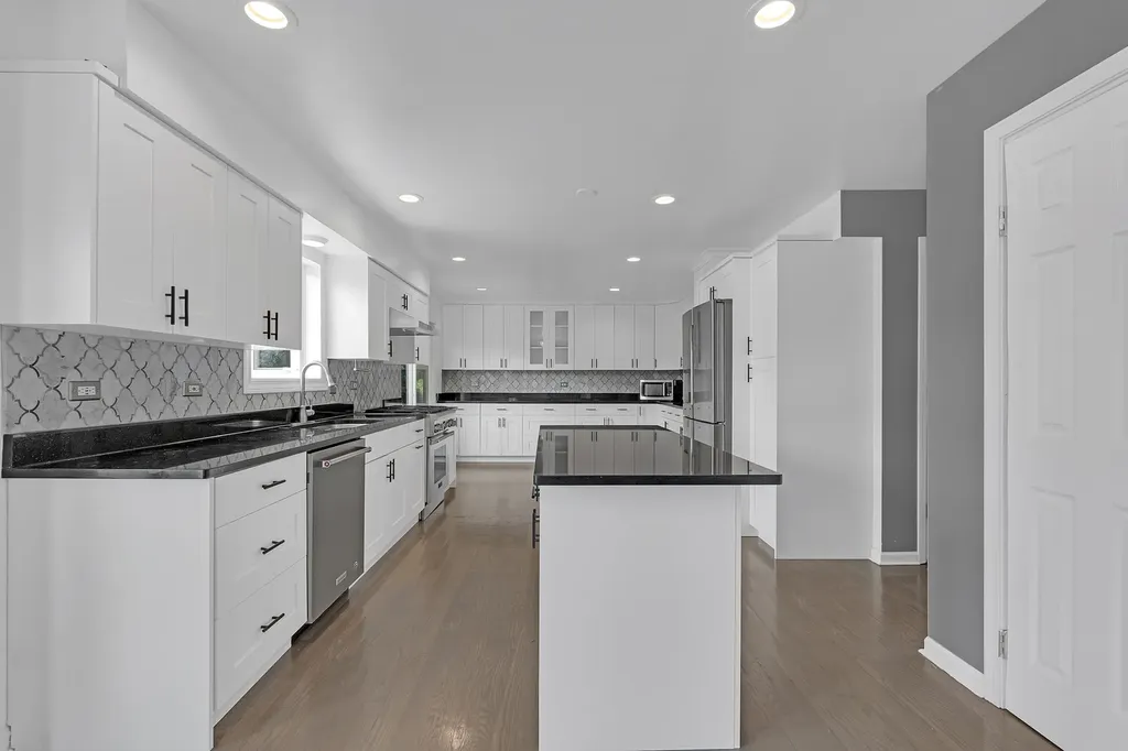 4852 Snapjack Circle Naperville IL 60564