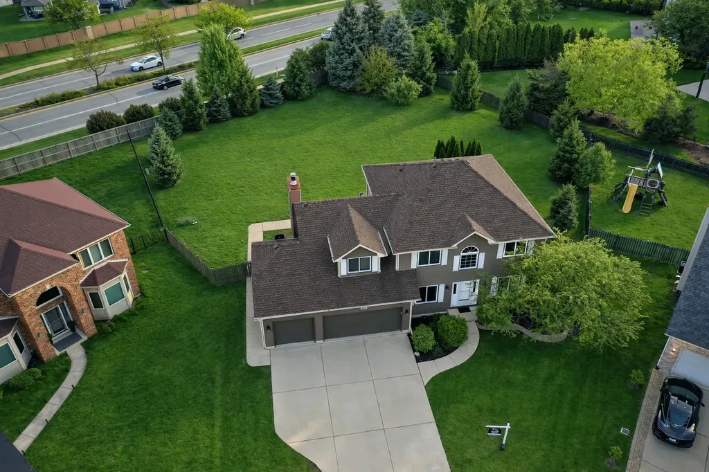 4852 Snapjack Circle Naperville IL 60564