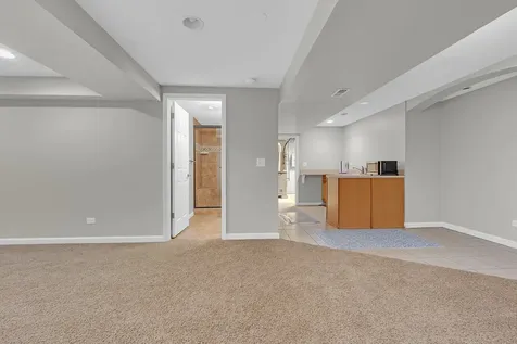 4852 Snapjack Circle Naperville IL 60564