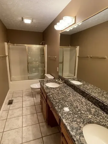 3102 Wisteria Lane Bloomington IL 61704