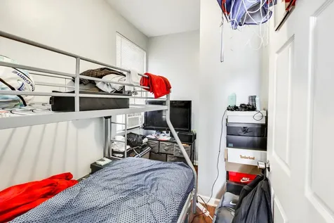 7524 South Ellis Avenue Chicago IL 60619