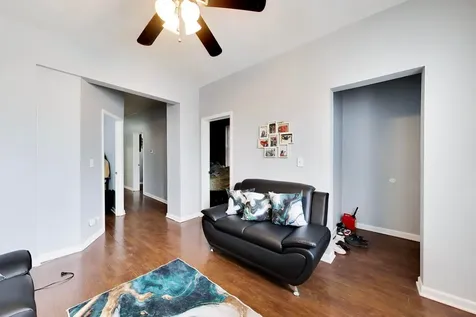 7524 South Ellis Avenue Chicago IL 60619