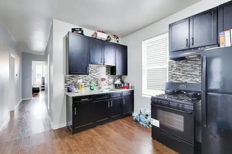 7524 South Ellis Avenue Chicago IL 60619