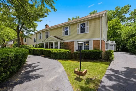 750 Carriage Way Deerfield IL 60015