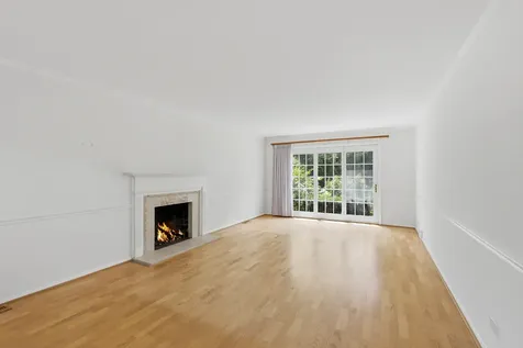 750 Carriage Way Deerfield IL 60015