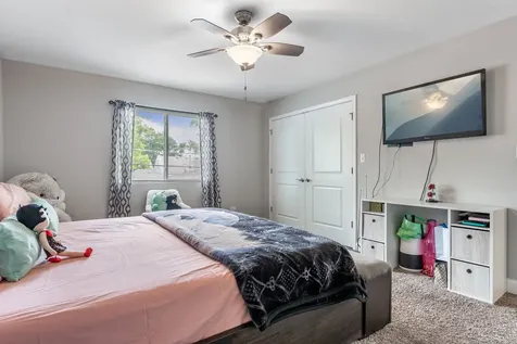 14619 South Albany Avenue Posen IL 60469