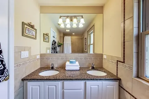 7916 West Altgeld Street Elmwood Park IL 60707