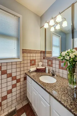 7916 West Altgeld Street Elmwood Park IL 60707