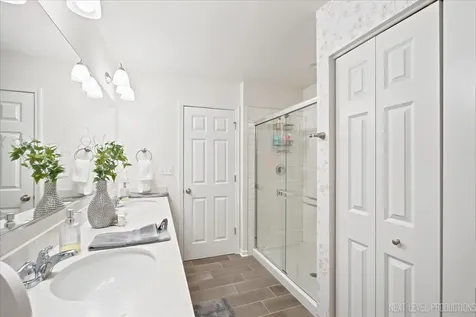 3764 St James Court Elgin IL 60124