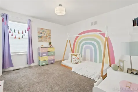 3764 St James Court Elgin IL 60124