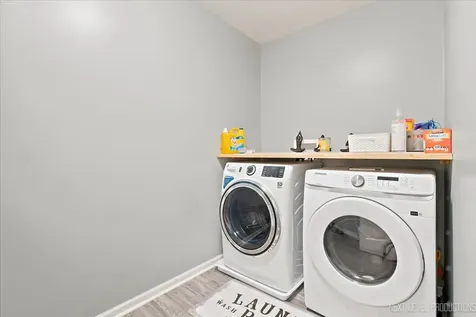 3764 St James Court Elgin IL 60124
