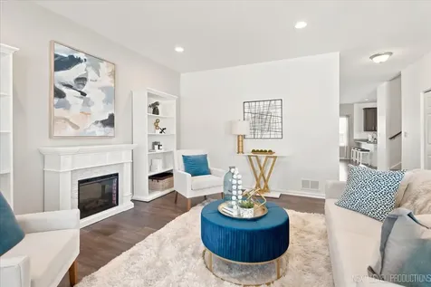 3764 St James Court Elgin IL 60124