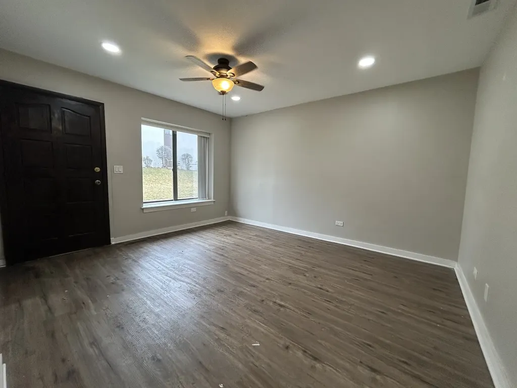 743 East Fullerton Avenue Glendale Heights IL 60139