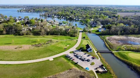 2000 Candlewick Drive SW Poplar Grove IL 61065