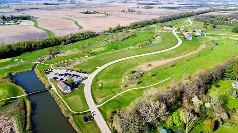 2000 Candlewick Drive SW Poplar Grove IL 61065