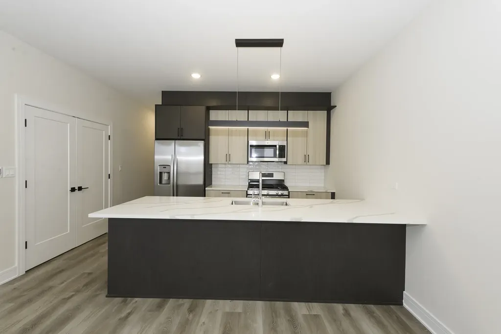3762 South Indiana Avenue Chicago IL 60653