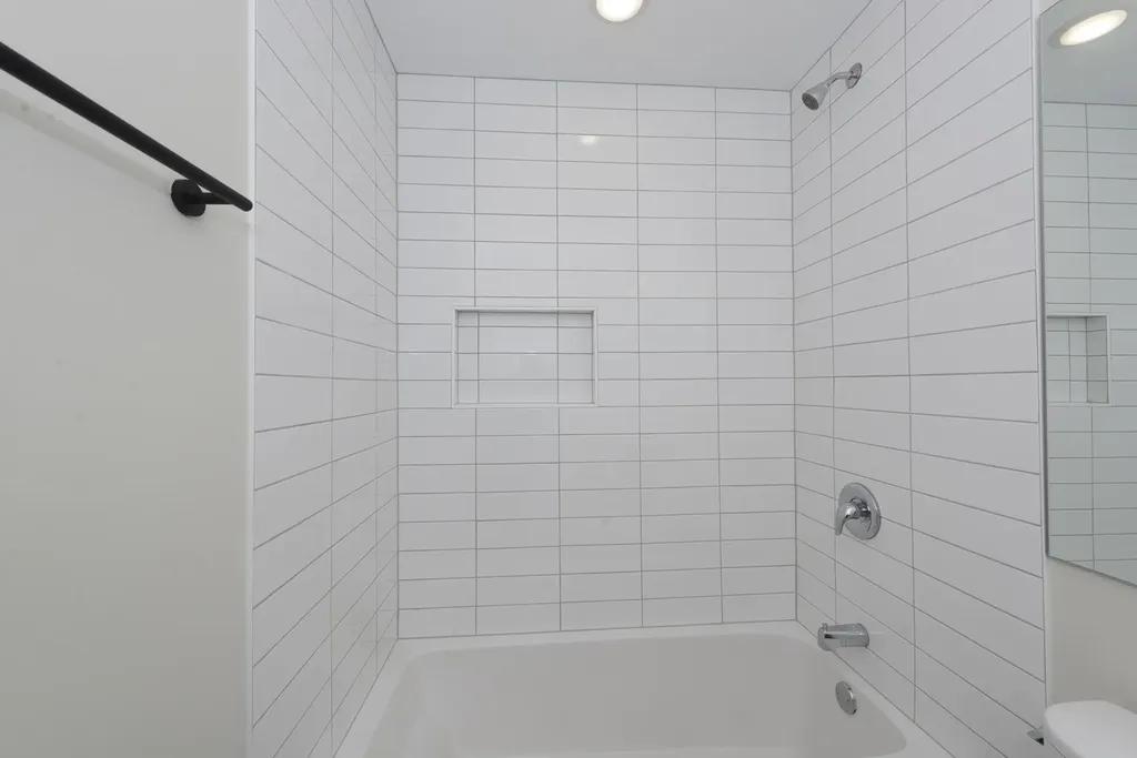 3762 South Indiana Avenue Chicago IL 60653