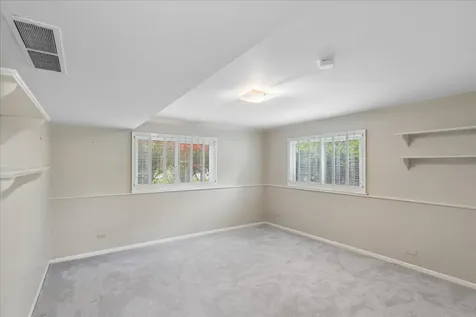 122 Mulberry Road Deerfield IL 60015