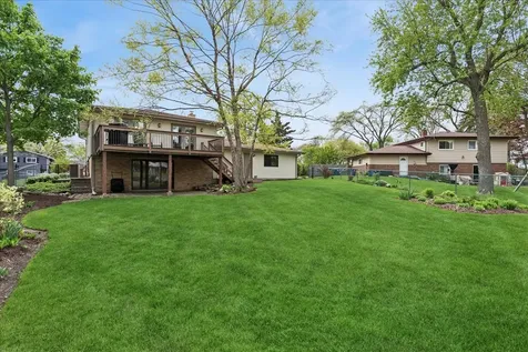 122 Mulberry Road Deerfield IL 60015