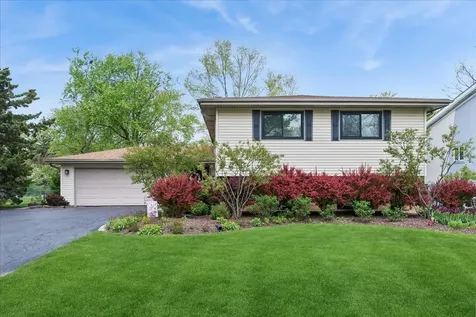 122 Mulberry Road Deerfield IL 60015