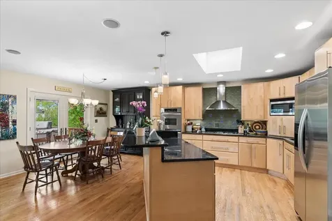 122 Mulberry Road Deerfield IL 60015