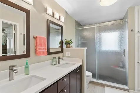 122 Mulberry Road Deerfield IL 60015