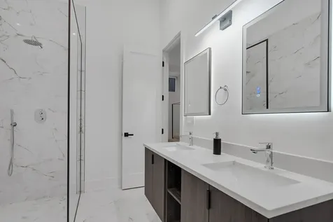 505 West Elm Street Chicago IL 60610