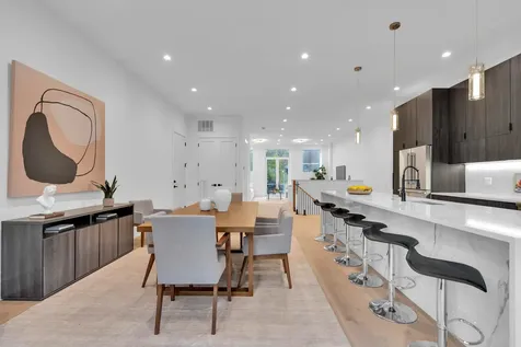 505 West Elm Street Chicago IL 60610