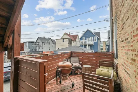 4345 South Langley Avenue Chicago IL 60653