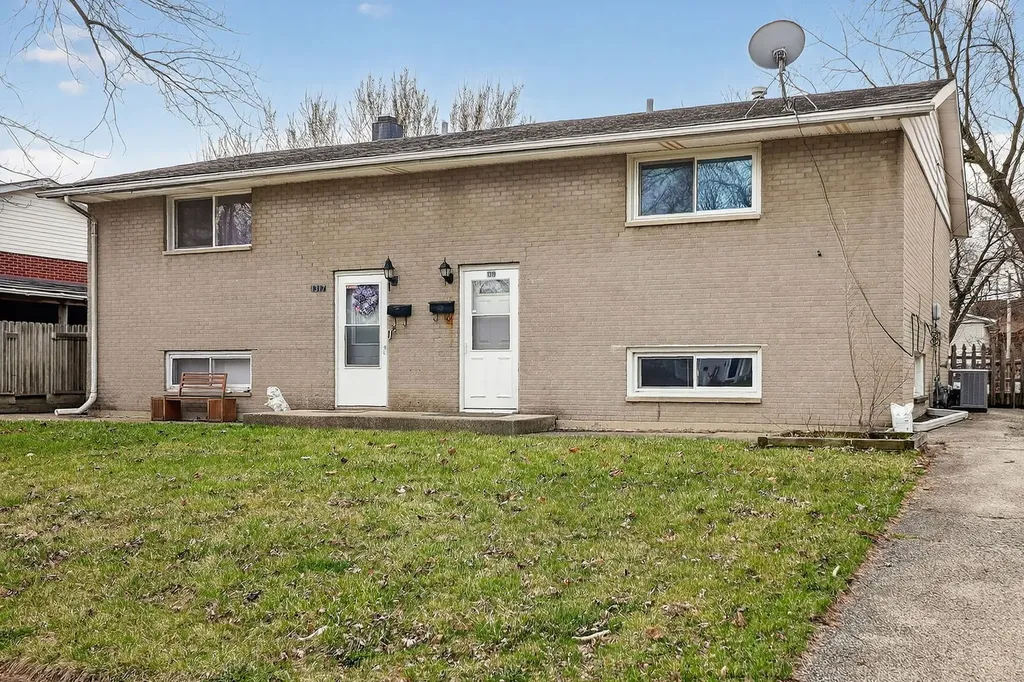 1319 Highland Avenue Lockport IL 60441
