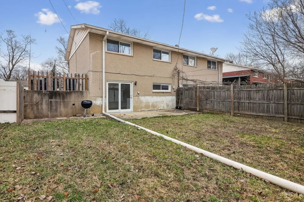 1319 Highland Avenue Lockport IL 60441