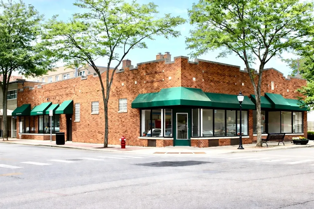 19 East Miner Street Arlington Heights IL 60004