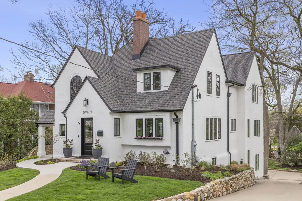 639 North Park Boulevard Glen Ellyn IL 60137