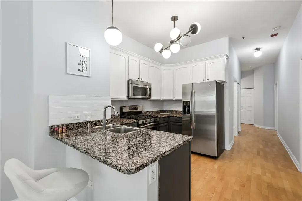 8 West Monroe Street Chicago IL 60603